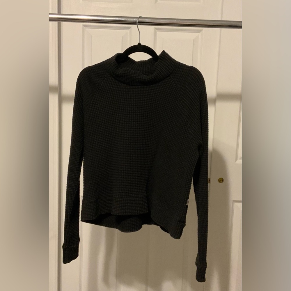 TheNorthFace Cropped Mock Neck Waffle long sleeve shirt